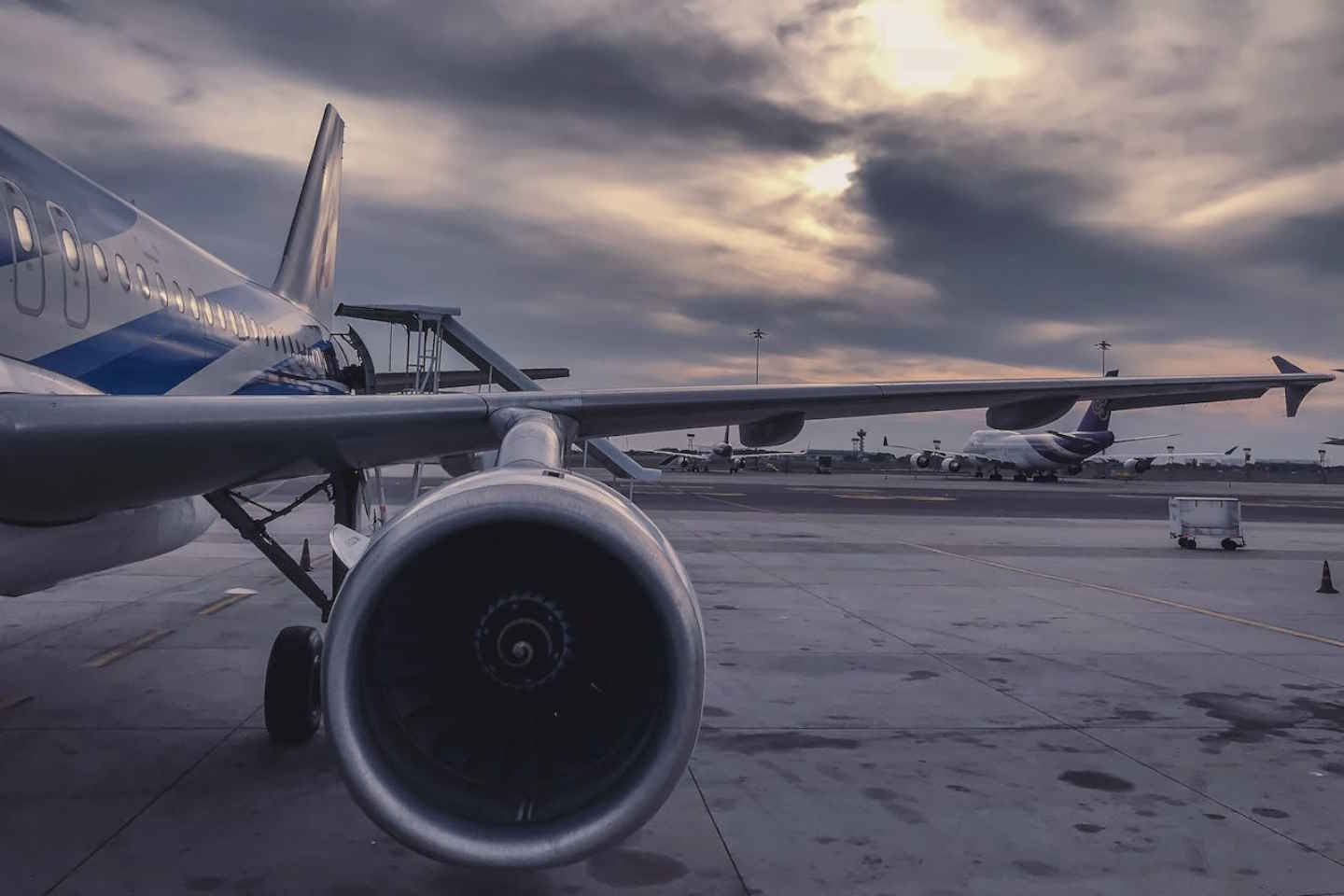 Новости Казахстана / Экономика в Казахстане / Авиакомпания Air Astana оштрафована почти на 900 млн тенге