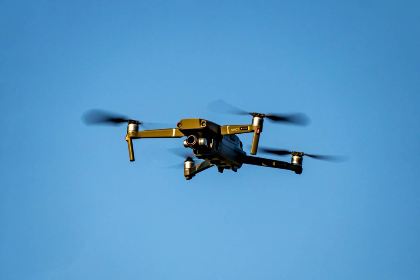 Новости Казахстана / Общество в Казахстане / Полицейские дроны запустили для слежки за порядком в Алматы