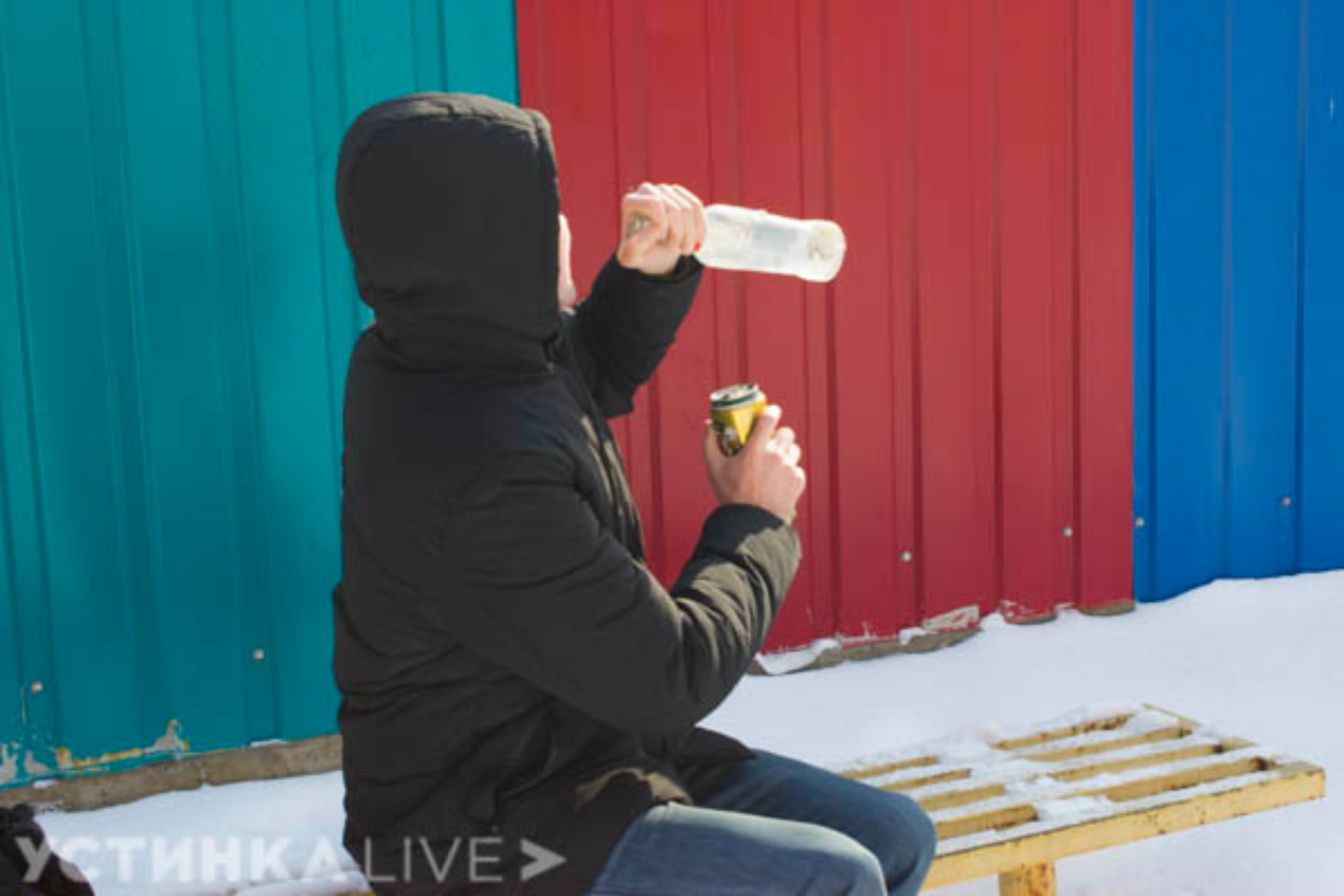 Новости Казахстана / Житель Семея разводил спирт с водой и продавал под видом известного алкоголя