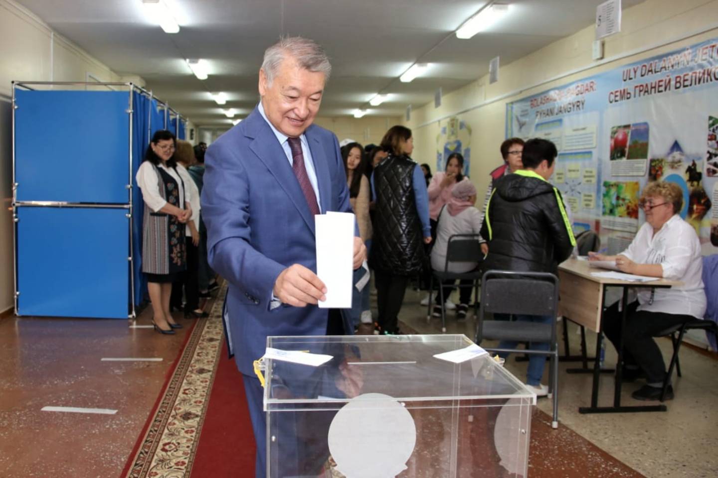 Усть-Каменогорск и ВКО / Глава ВКО проголосовал на референдуме