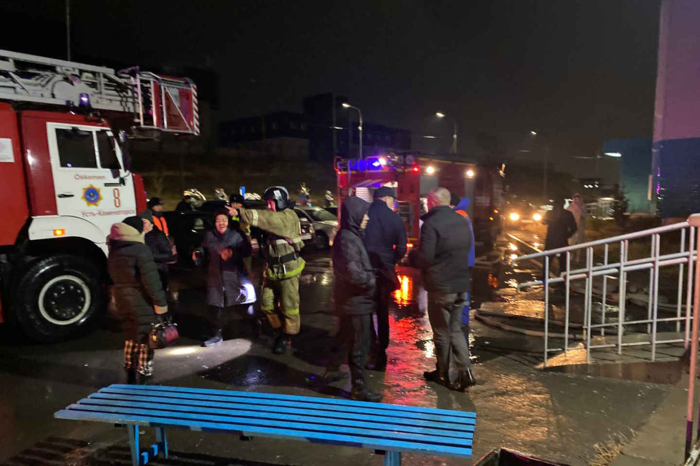 Усть-Каменогорск и ВКО / В Усть-Каменогорске из-за пожара были эвакуированы 80 человек