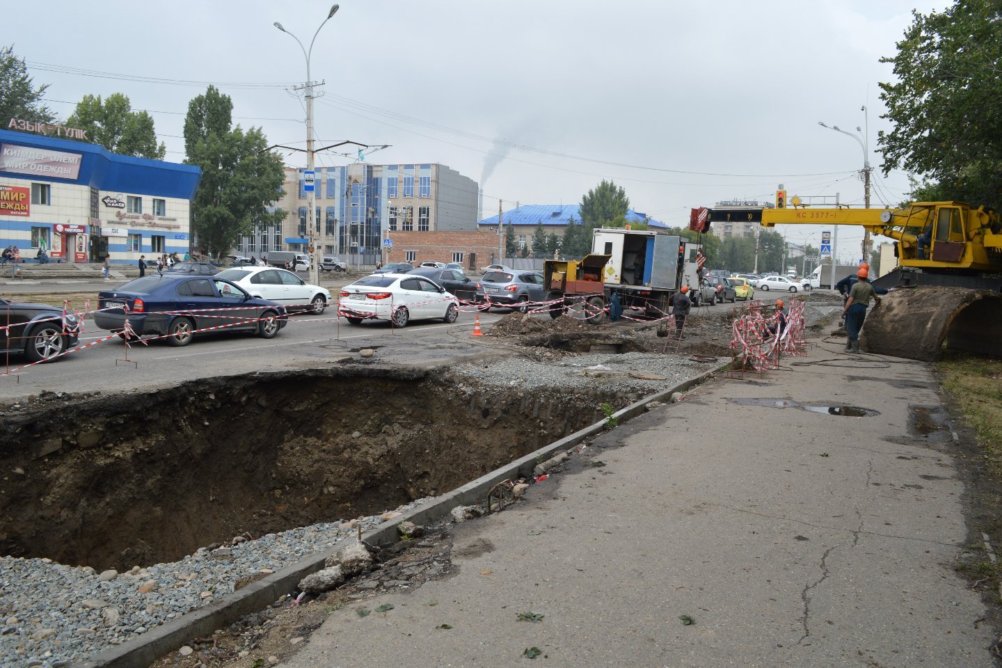 В Усть-Каменогорске ограничат движение транспорта на двух улицах на три  месяца - Устинка Live