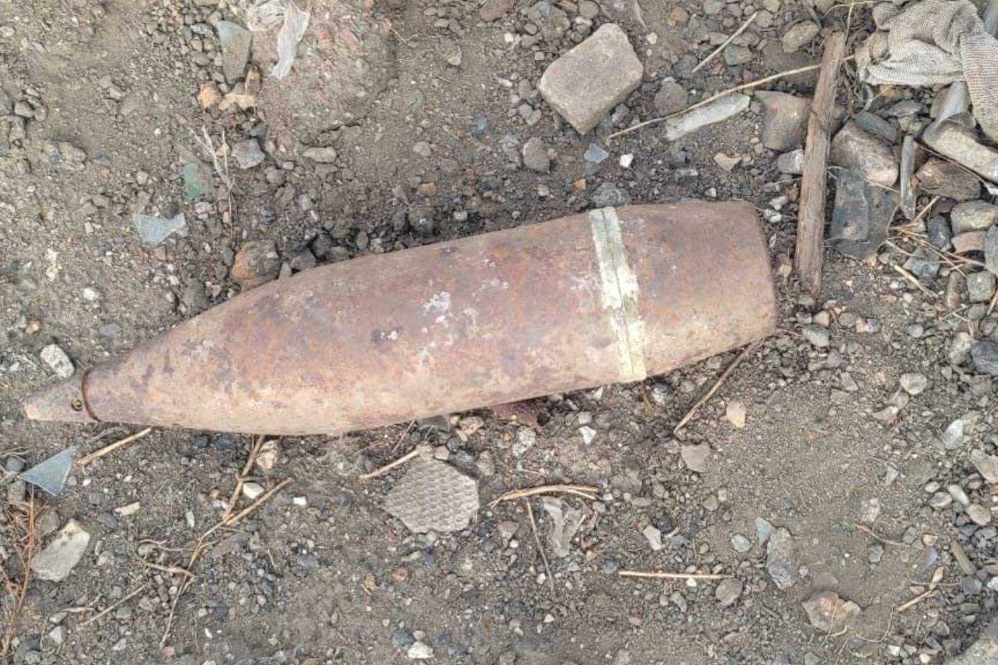 Происшествия в Казахстане и мире / Артиллерийский снаряд нашли на свалке в Ерейментау
