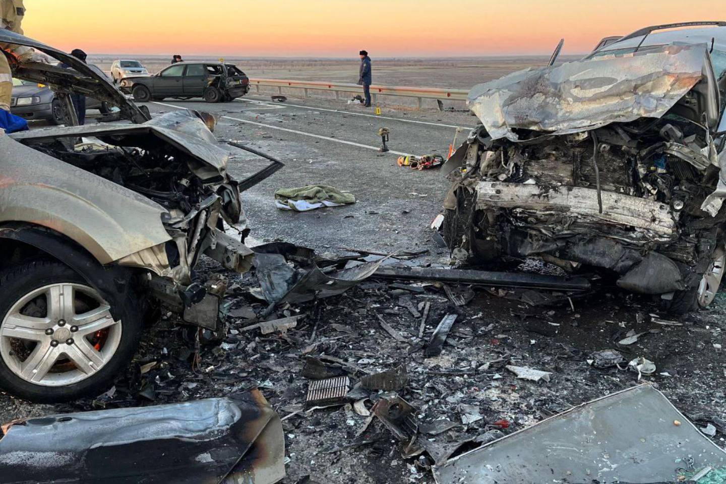 Происшествия в Казахстане и мире / ДТП / Три человека погибли в результате ДТП в Актюбинской области