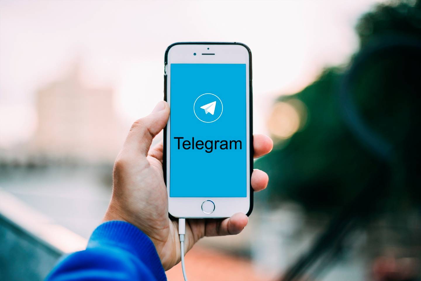 Новости мира / Интересные новости / Владелец WhatsApp порекомендовал людям не пользоваться Telegram