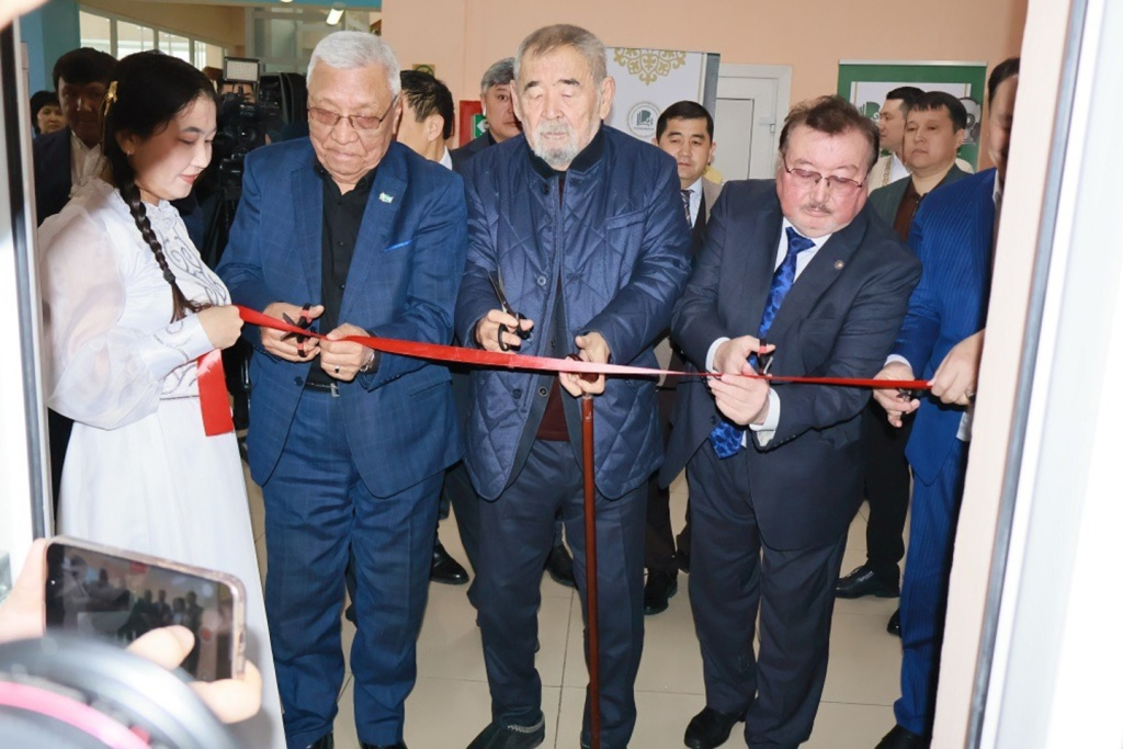 Ақындар мектебі