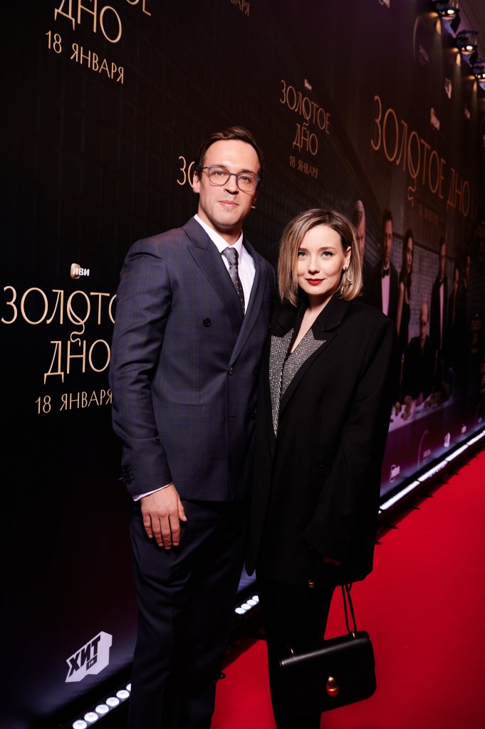Павел Попов с супругой