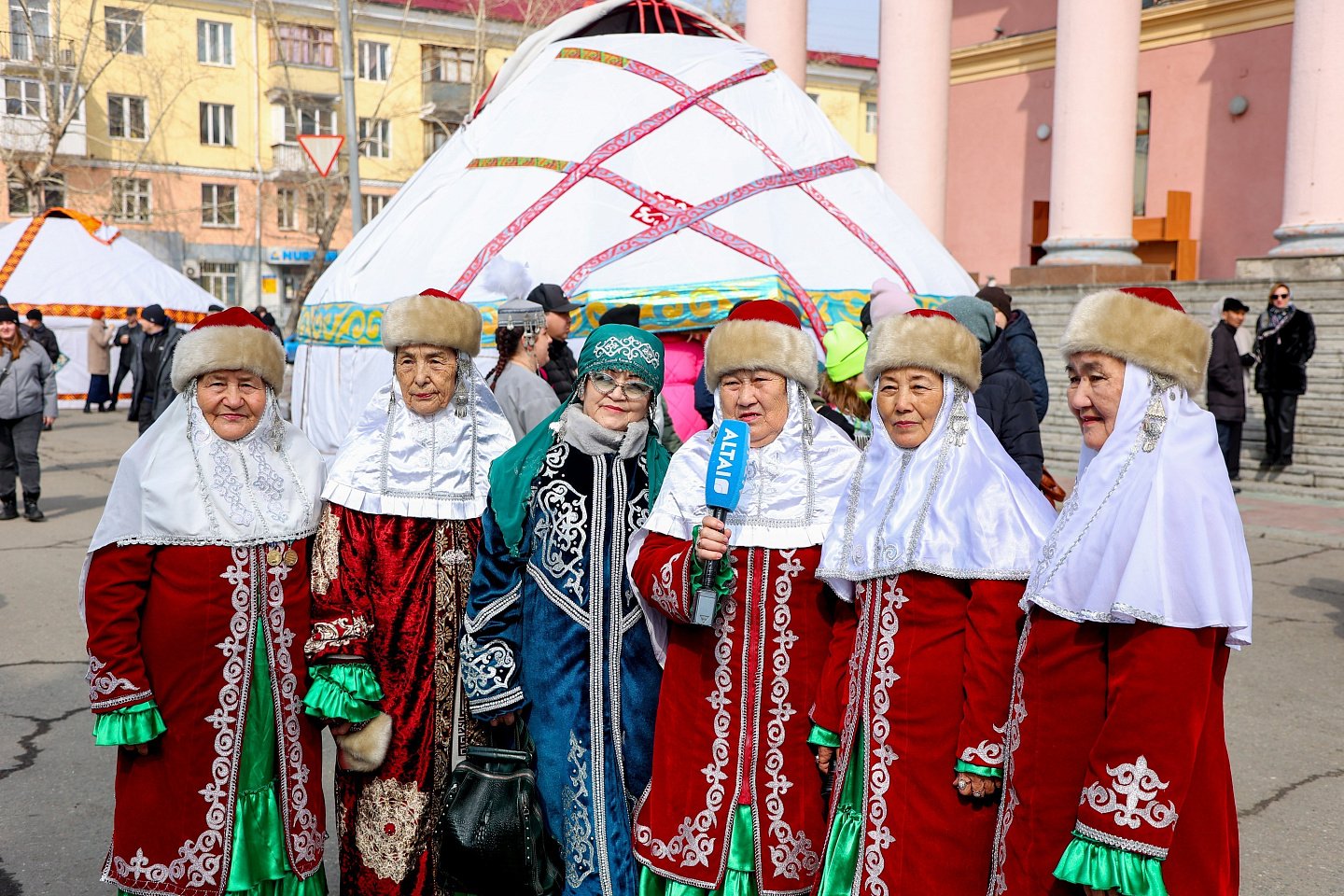 Новости мира / Политика в мире / В Риме главой города впервые стала женщина