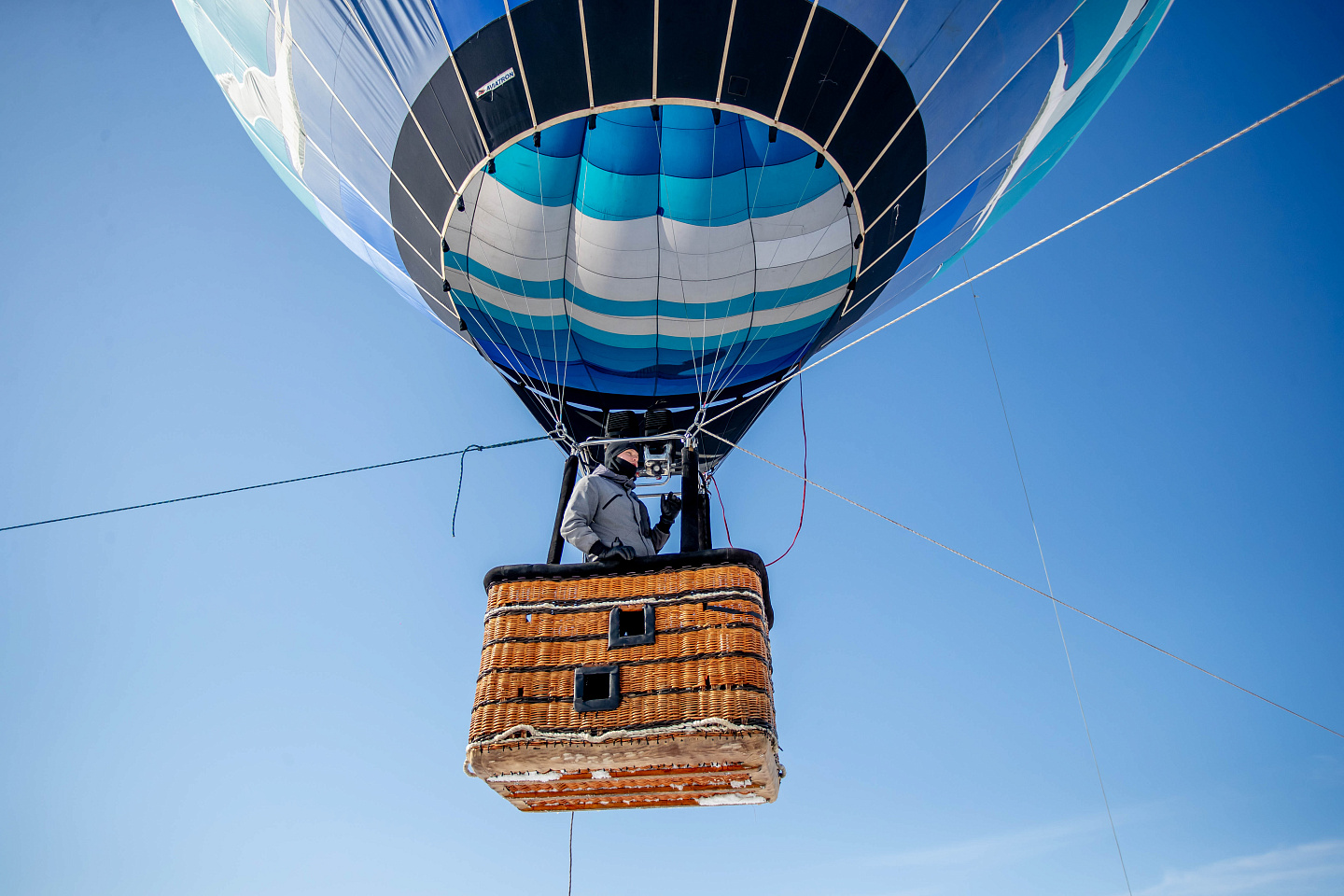 Происшествия в Казахстане и мире / ЧП в Казахстане и в мире / Во Франции в McDonald's прогремел взрыв