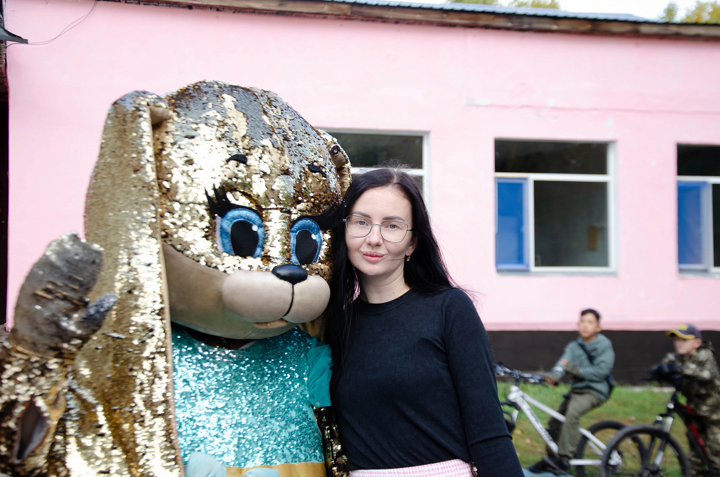 Происшествия в Казахстане и мире / Сотрудница букмекерской конторы в Южном Казахстане инсценировала ограбление