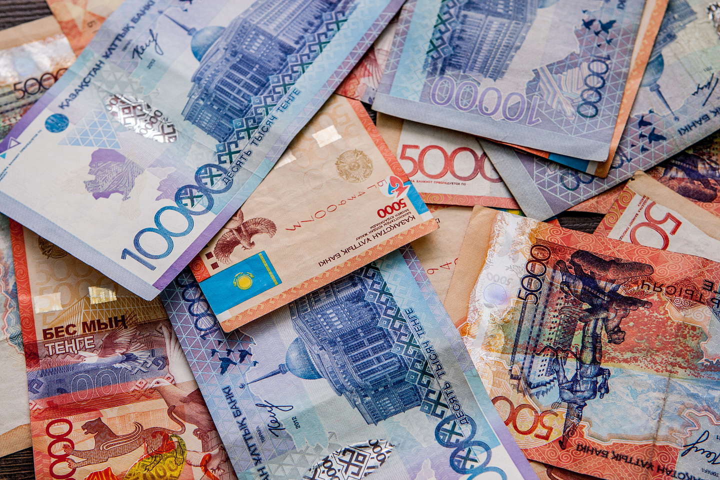 Новости Казахстана / Оңтүстік Қазақстан университетінің бірнеше қызметкері бюджет қаражатын жымқырған