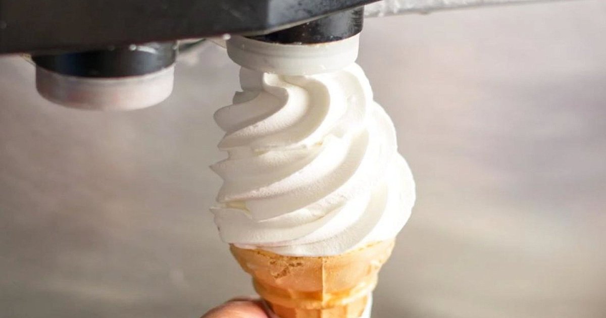 Ммм мороженое. Фризер для мороженого Hurakan HKN-bq66tps. Смесь для мягкого мороженого для фризера. Мягкое мороженое из фризера. Мороженое из фризера.